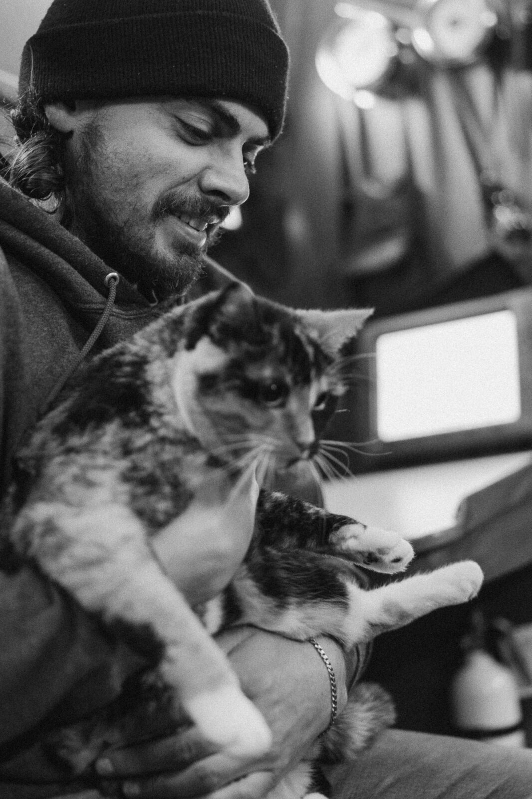 oliver widger with phoenix, sailing with phoenix